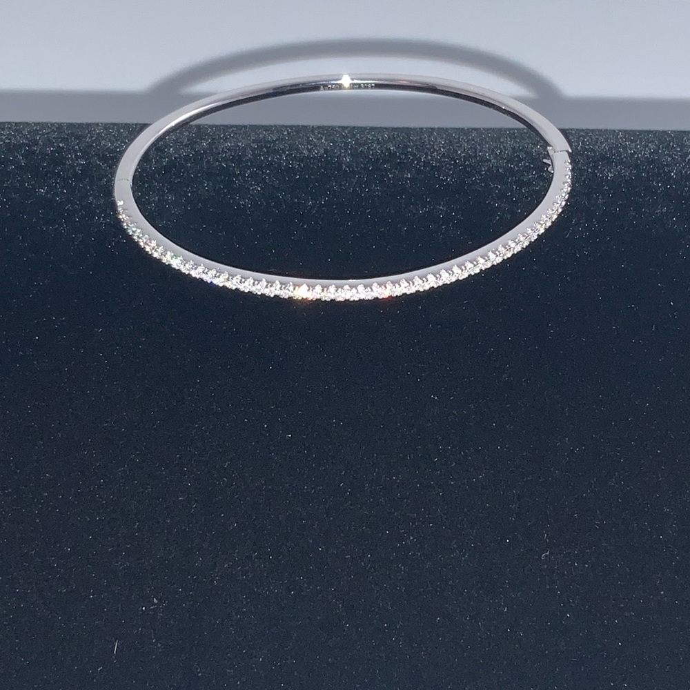 1ct White Gold Bangle - Picture 10 of 14
